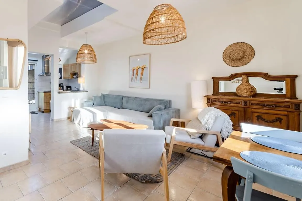 Maison Des Embruns - 2 Chambres Et Jardin Clos Saint Malo 0*,  Franciaország